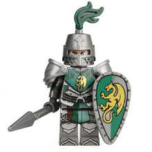 Feathered Helm Dragon Knight Minifigure