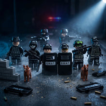 SWAT Lockdown - SWAT Police Mega Set 20 Figures