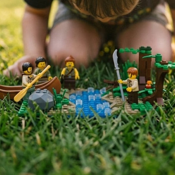 Paddle Oar & Serrated Blade Minifigure